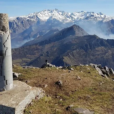 La Casona De Mestas ホテル Ponga