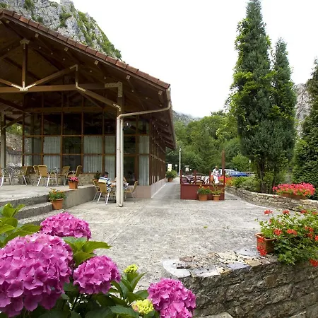 La Casona De Mestas 호텔 2*